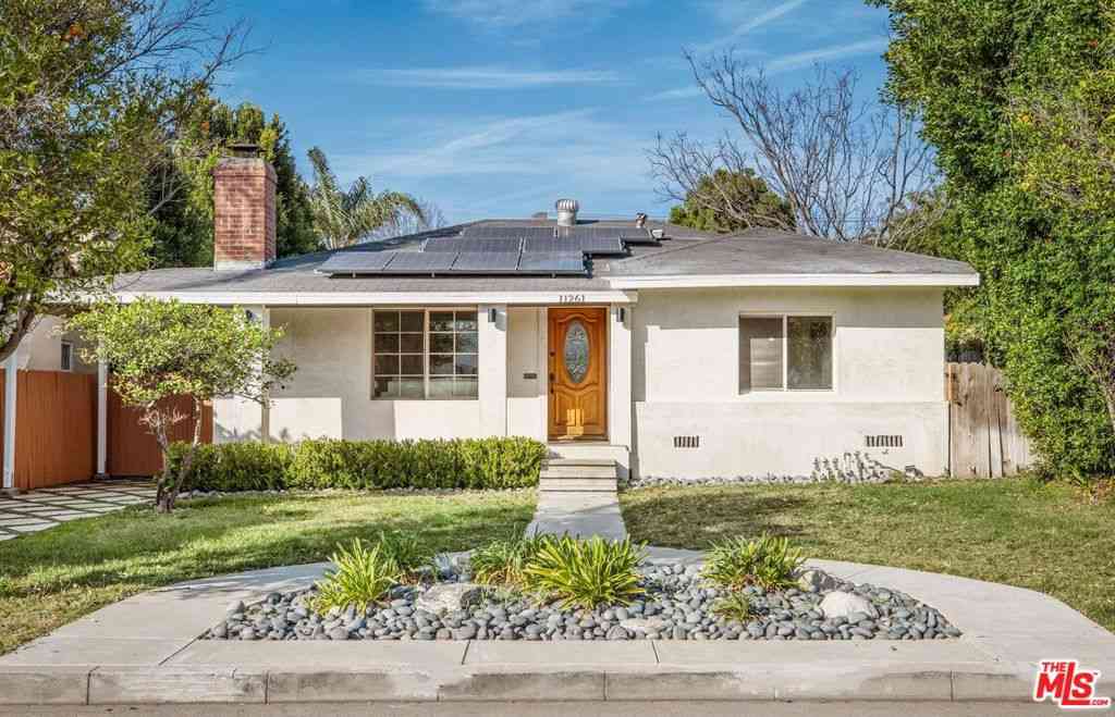 Homes For Sale - 11261 Blix Street<br/> North Hollywood, CA 91602