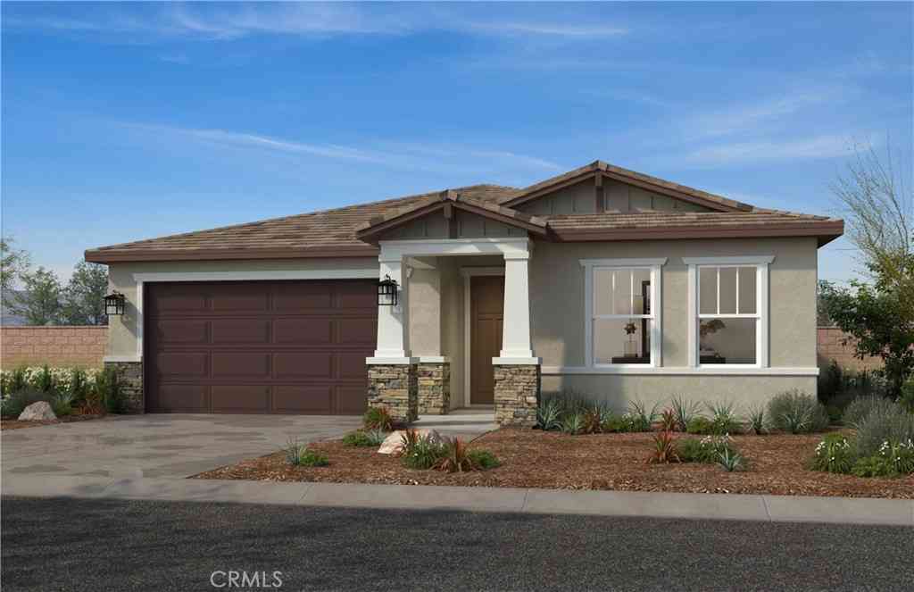 Homes For Sale - 31336 Pine Oak Road<br/> Winchester, CA 92596