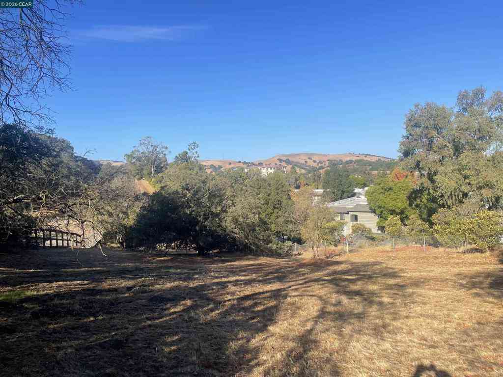 Vacant Land For Sale - 35 Hilltop Rd<br/> Martinez, CA 94553