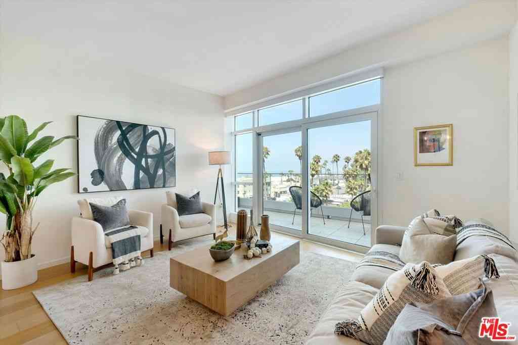 Condo For Rent - 1705 Ocean Avenue #502<br/> Santa Monica, CA 90401