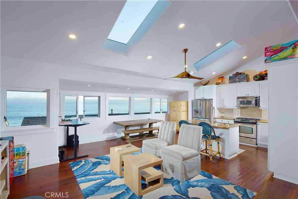 Multifamily For Rent - 2859 Wards Terrace<br/> Laguna Beach, CA 92651