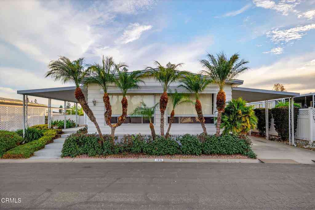Mobile Home For Sale - 125 Frost Circle #125<br/> Ventura, CA 93003