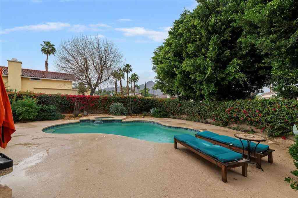 Homes For Sale - 78600 Via Corrido<br/> La Quinta, CA 92253