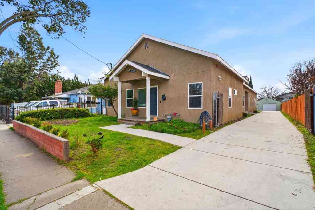 Homes For Sale - 26937 Huntwood Avenue<br/> Hayward, CA 94544
