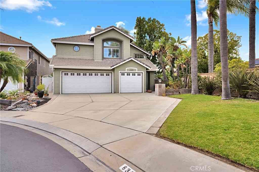 Homes For Sale - 6305 Saint Francis Court<br/> Yorba Linda, CA 92886