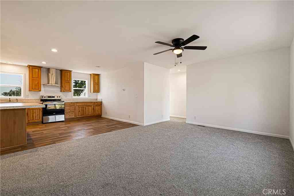 Mobile Home For Sale - 1227 Nunneley<br/> Paradise, CA 95969