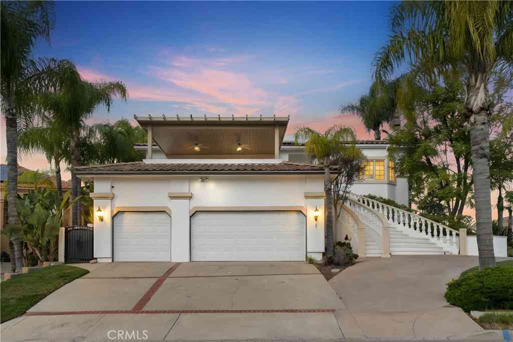 Homes For Sale - 30071 White Wake Drive<br/> Canyon Lake, CA 92587