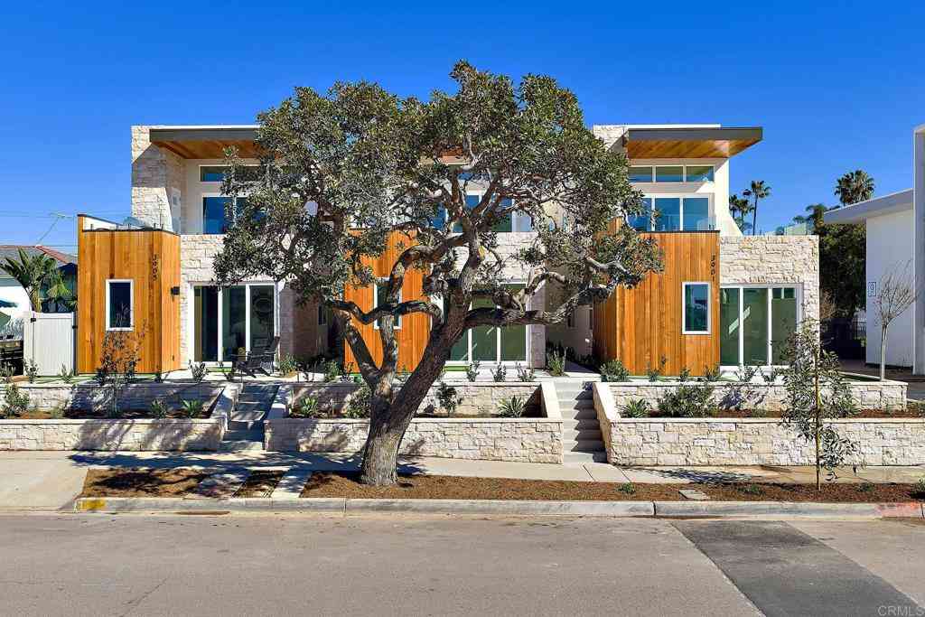 Homes For Sale - 3901 Haines<br/> San Diego, CA 92109