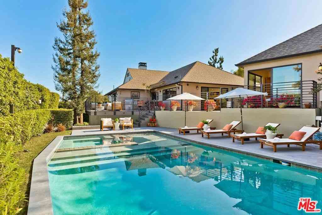 Homes For Sale - 2841 Montcalm Avenue<br/> Los Angeles, CA 90046