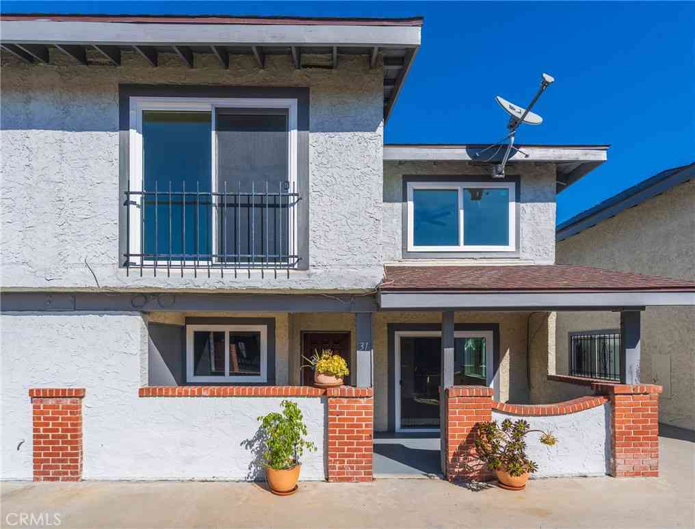 Condo For Sale - 1239 W Rosecrans #31<br/> Gardena, CA 90247