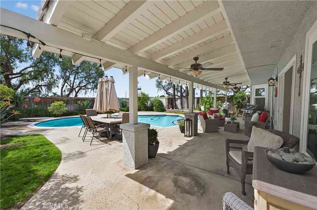 Homes For Sale - 31866 Stoney Creek<br/> Orange County, Rancho Santa Margarita, CA 92679