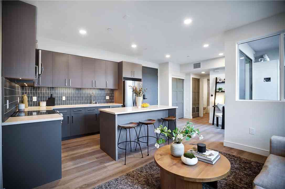 Apartment For Rent - 5717 Carlton #505<br/> Hollywood, CA 90028