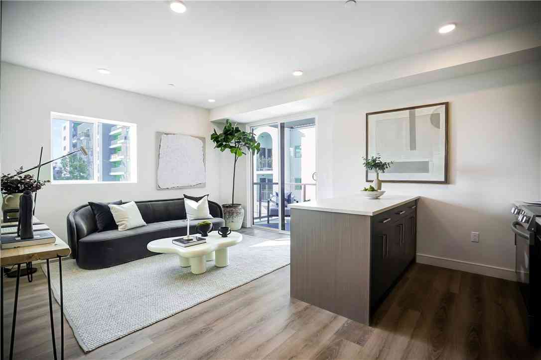Apartment For Rent - 5717 Carlton Way #605<br/> Hollywood, CA 90028