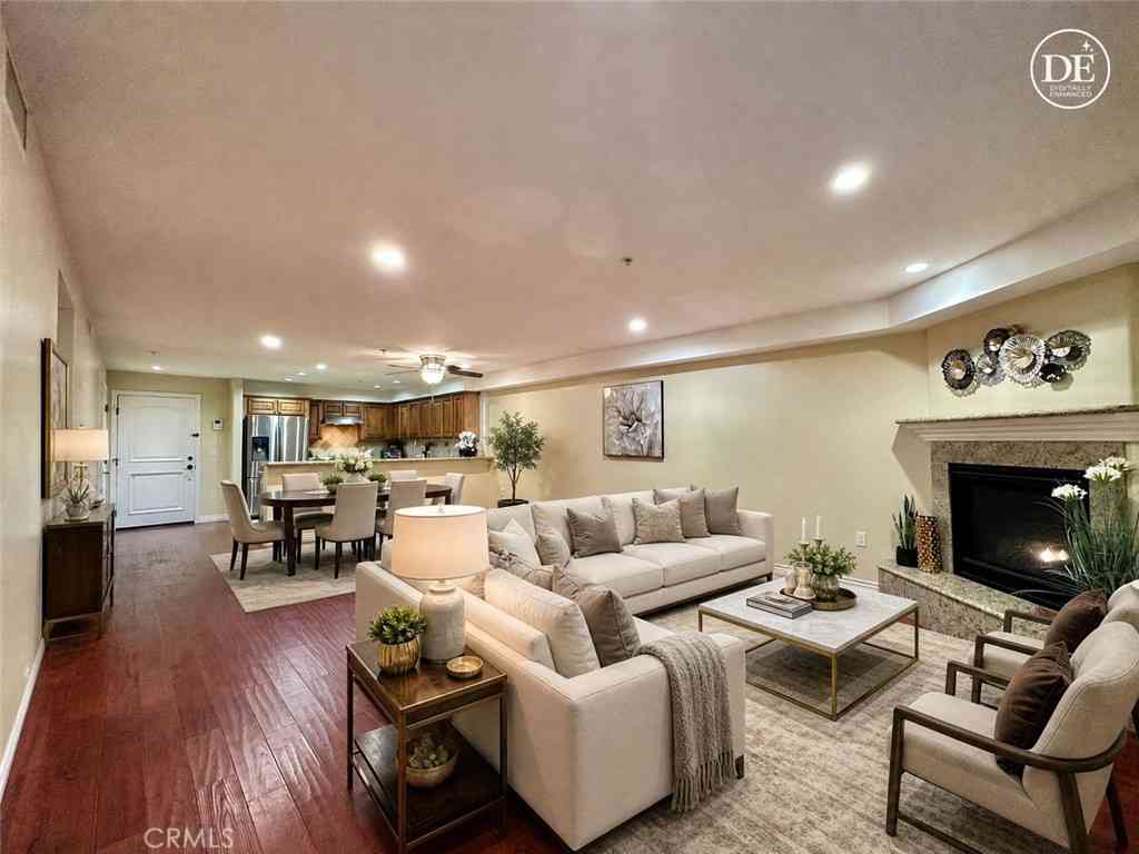 Condo For Sale - 4733 Elmwood Avenue #102<br/> Los Angeles, CA 90004