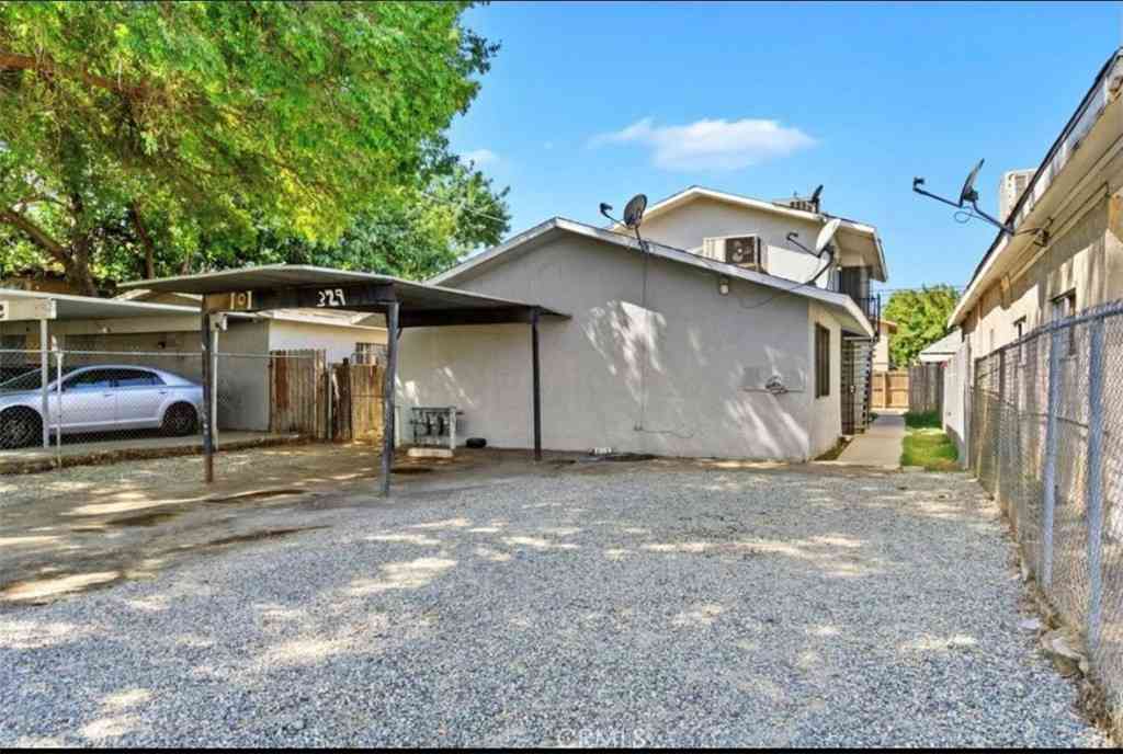 Multifamily For Sale - 329 N Diana<br/> Fresno, CA 93701