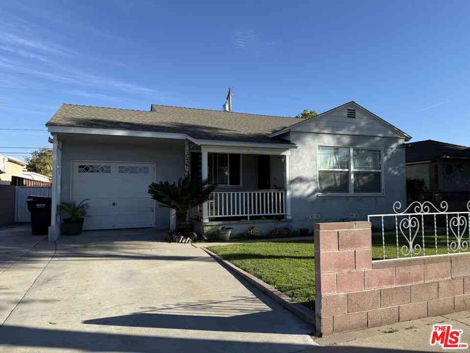 Homes For Sale - 7422 Bequette Avenue<br/> Pico Rivera, CA 90660