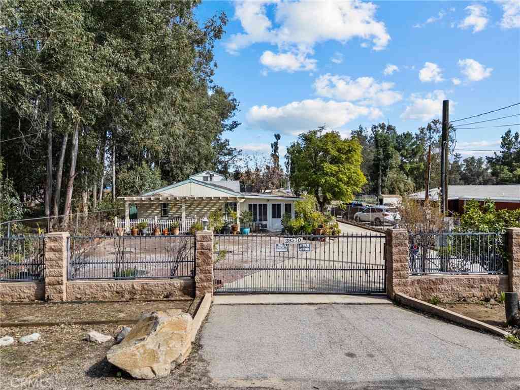 Mobile Home For Sale - 28570 Rostrata<br/> Lake Elsinore, CA 92532