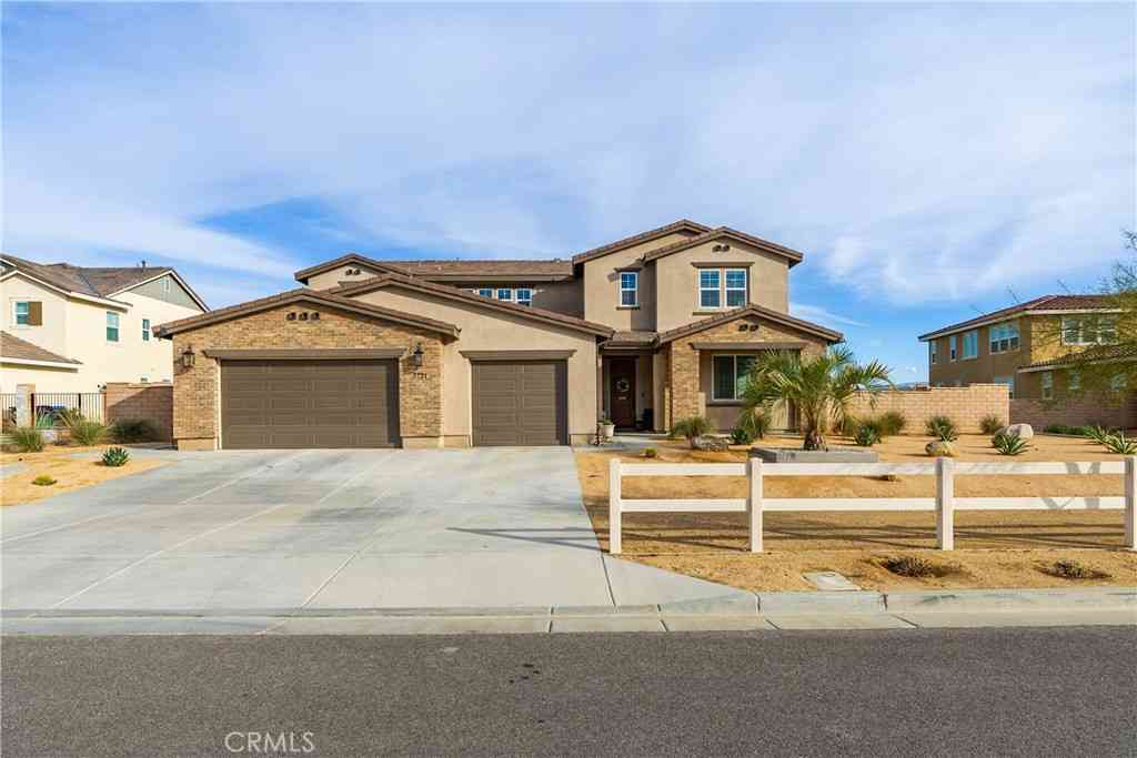 Homes For Sale - 3731 Eliopulos Ranch<br/> Palmdale, CA 93551