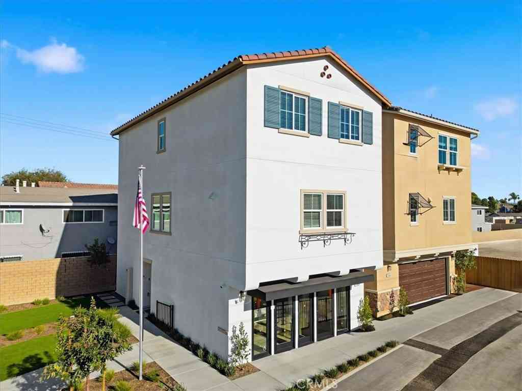 Homes For Sale - 11450 Clover Lane<br/> El Monte, CA 91731