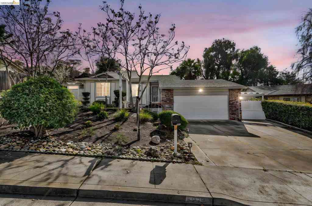 Homes For Rent - 909 Halite Way<br/> Antioch, CA 94509