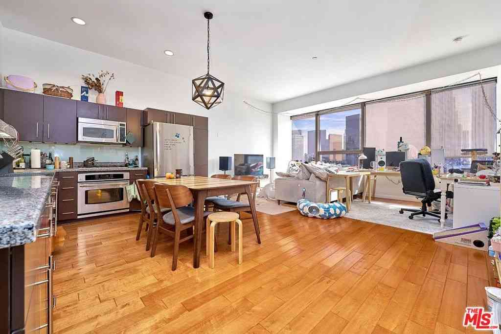 Condo For Sale - 1100 Wilshire Boulevard #2108<br/> Los Angeles, CA 90017