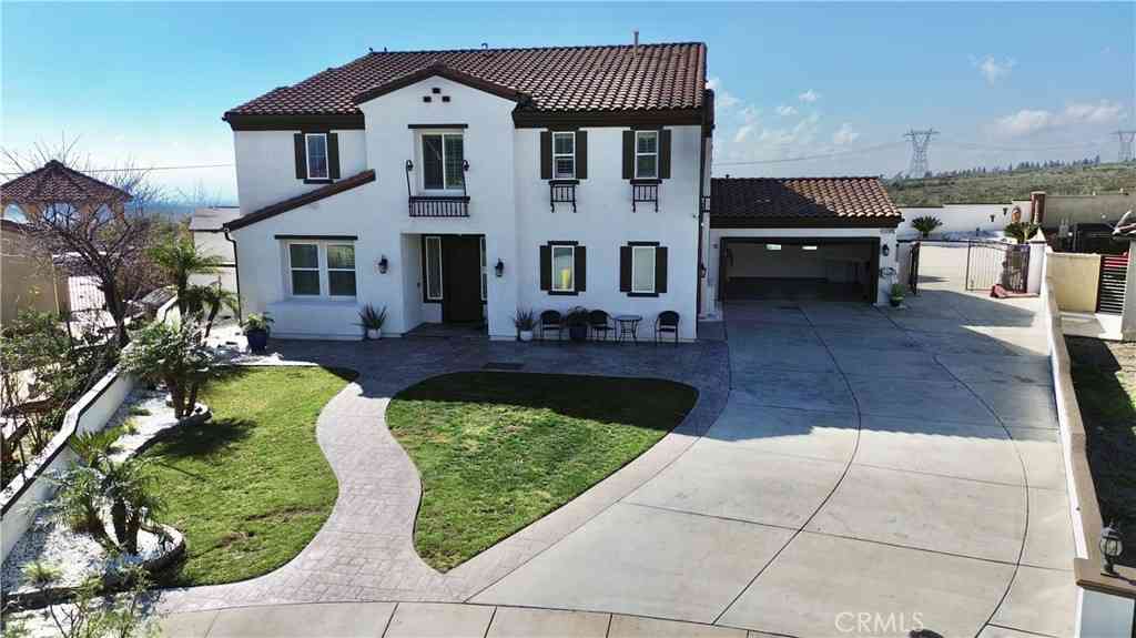 Homes For Sale - 13538 Applegate Court<br/> Rancho Cucamonga, CA 91739