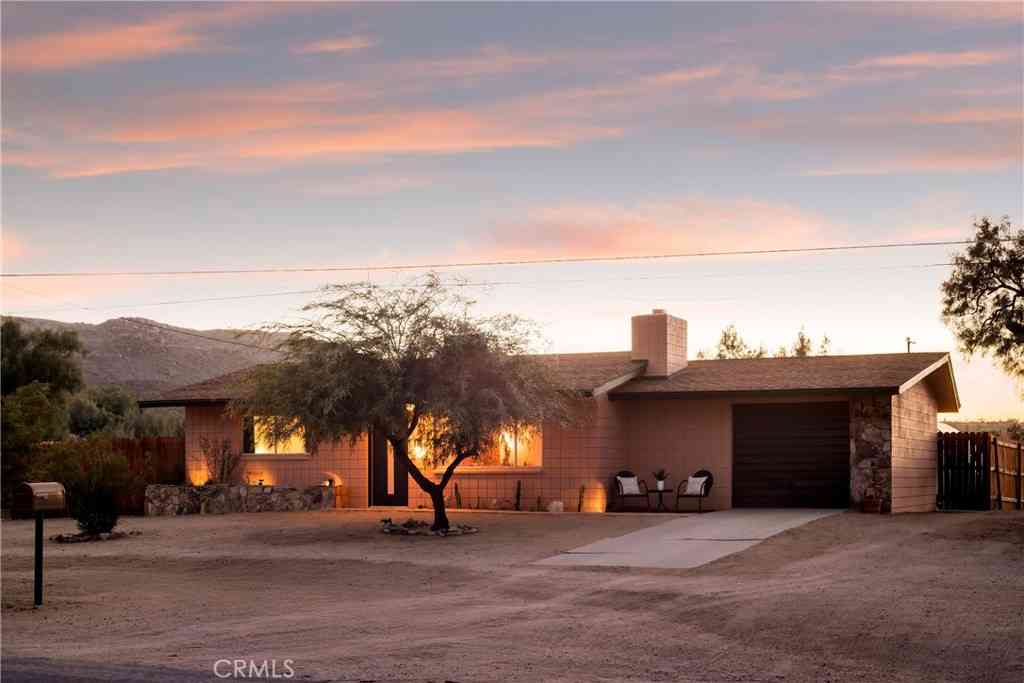 Homes For Sale - 6610 Alpine Avenue<br/> 29 Palms, CA 92277