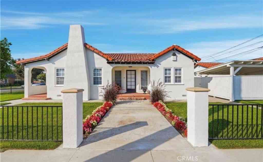 Homes For Rent - 800 N Janss<br/> Anaheim, CA 92805