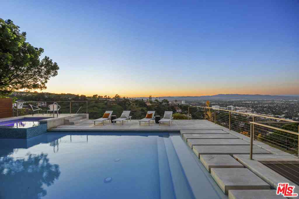 Homes For Sale - 3851 Beverly Ridge Drive<br/> Sherman Oaks, CA 91423