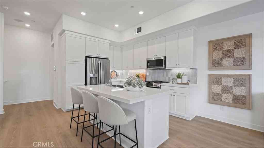 Condo For Sale - 1385 Snowberry Place<br/> Montebello, CA 90640