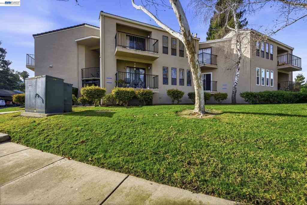 Condo For Sale - 39490 Albany Cmn #X<br/> Fremont, CA 94538