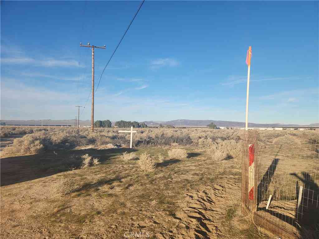 Vacant Land For Sale - 10 AC Edie Road<br/> Hinkley, CA 92347