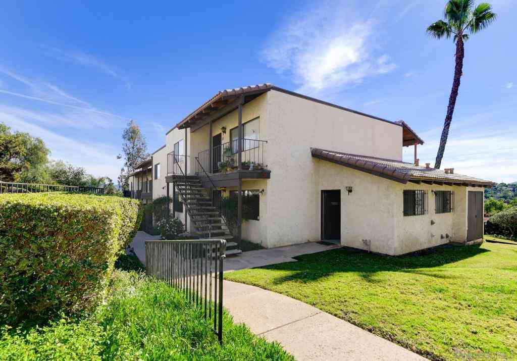 Condo For Sale - 625 S Fig Street #10<br/> Escondido, CA 92025