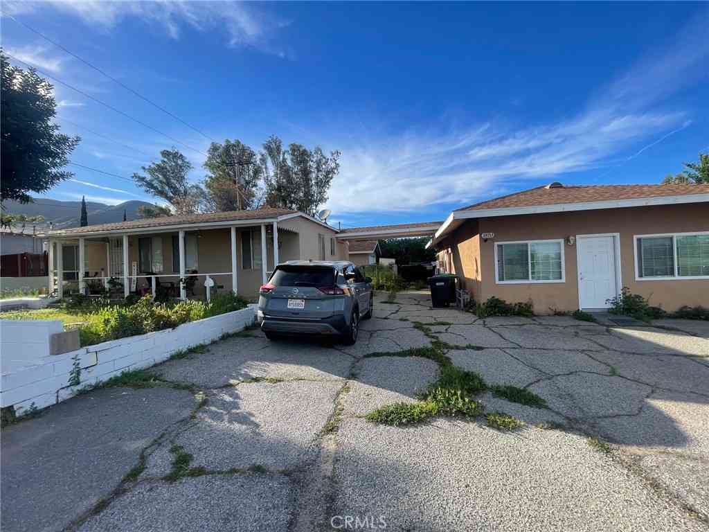 Homes For Sale - 33067 Blackwell<br/> Lake Elsinore, CA 92530