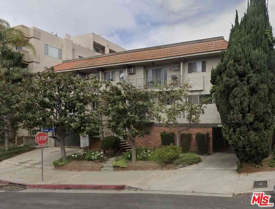 Condo For Rent - 11525 Rochester Avenue #201<br/> Los Angeles, CA 90025