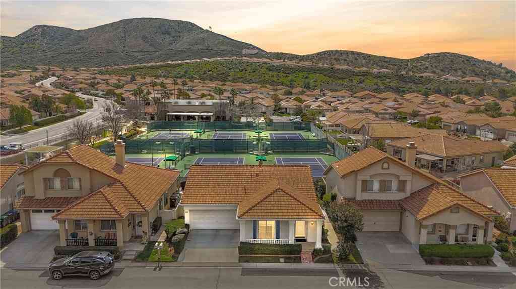 Homes For Sale - 5950 Turnberry<br/> Banning, CA 92220