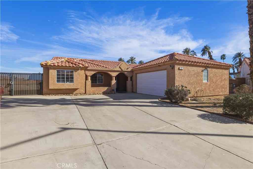 Homes For Sale - 46482 Jasmine<br/> Indio, CA 92201