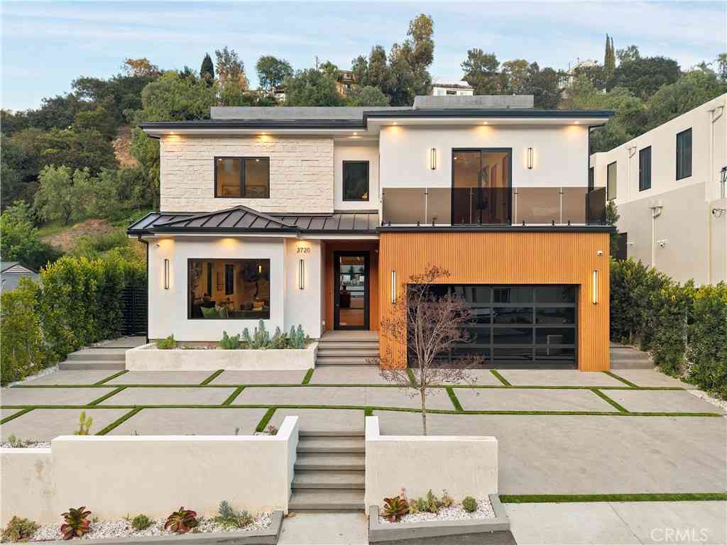 Homes For Sale - 3720 Goodland Avenue<br/> Studio City, CA 91604