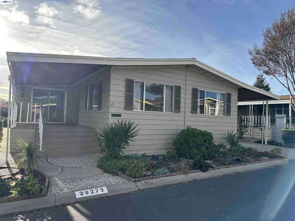 Mobile Home For Sale - 29273 Nantucket Way<br/> Hayward, CA 94544