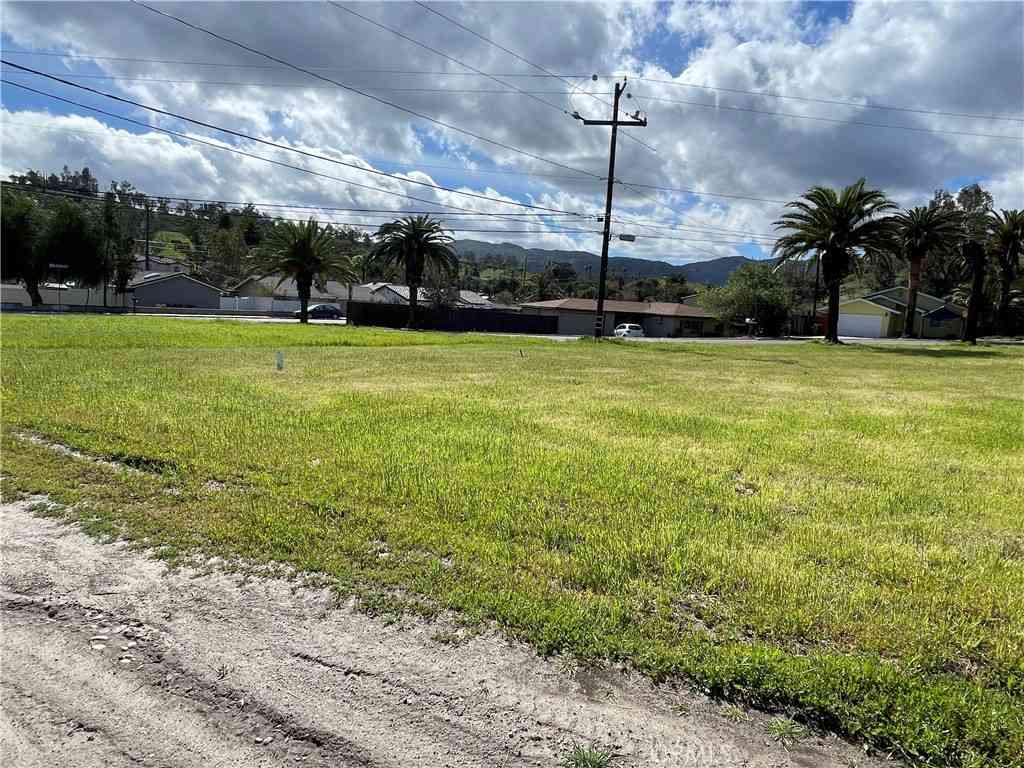 Vacant Land For Sale - Bromley Ave<br/> Lake Elsinore, CA 92530