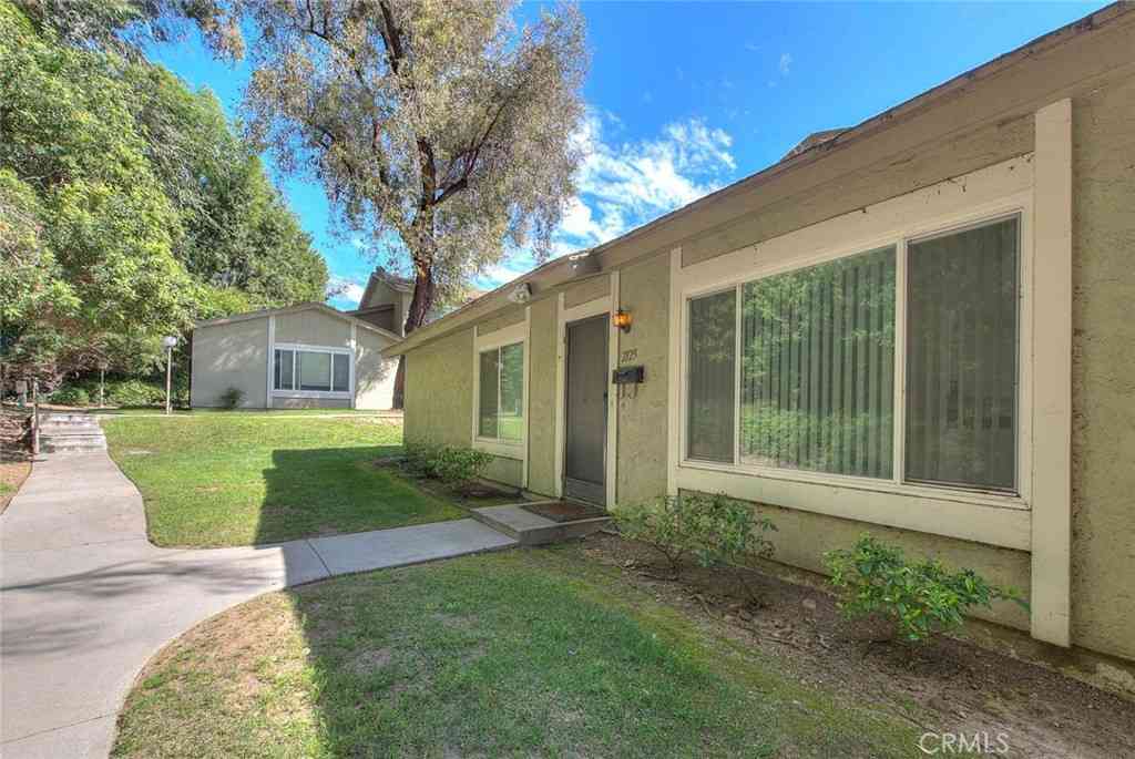 Townhouse For Sale - 2125 E Aroma Drive<br/> West Covina, CA 91791