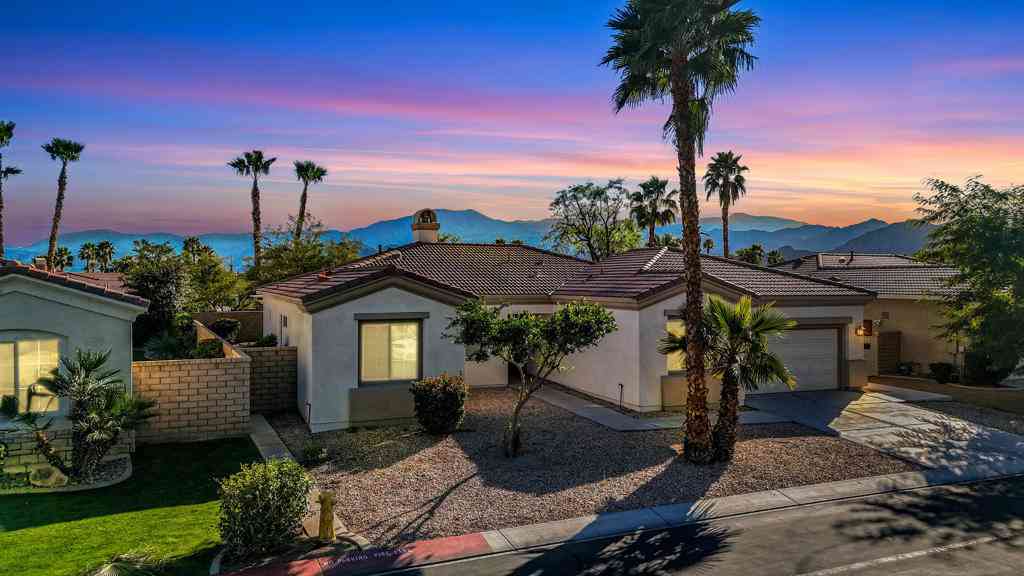 Homes For Sale - 79859 Amora Drive<br/> La Quinta, CA 92253