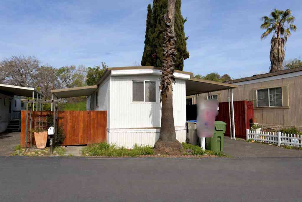 Mobile Home For Sale - 900 Golden Wheel Park Drive<br/> San Jose, CA 95112