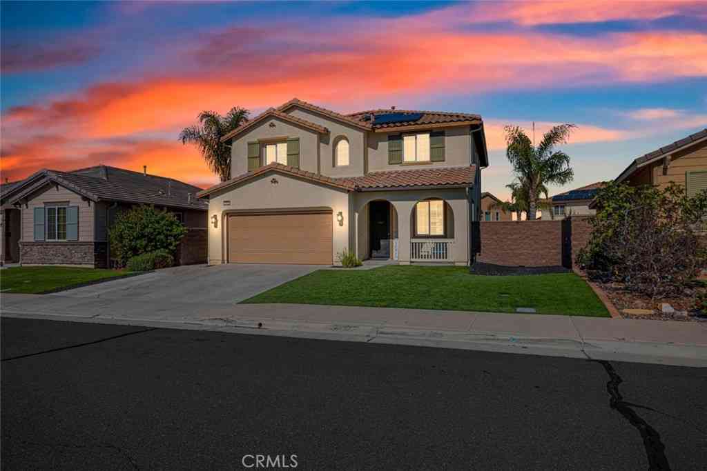 Homes For Sale - 29522 Mascot<br/> Lake Elsinore, CA 92530