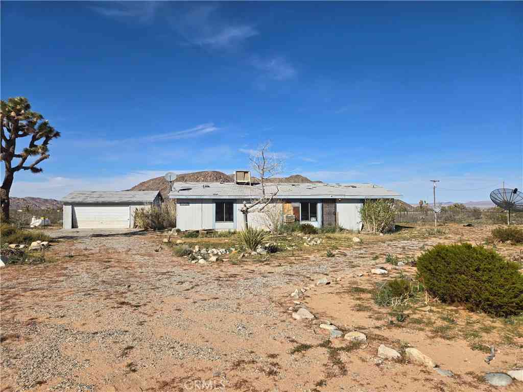 Mobile Home For Sale - 59230 Phillipi Lane<br/> Landers, CA 92285