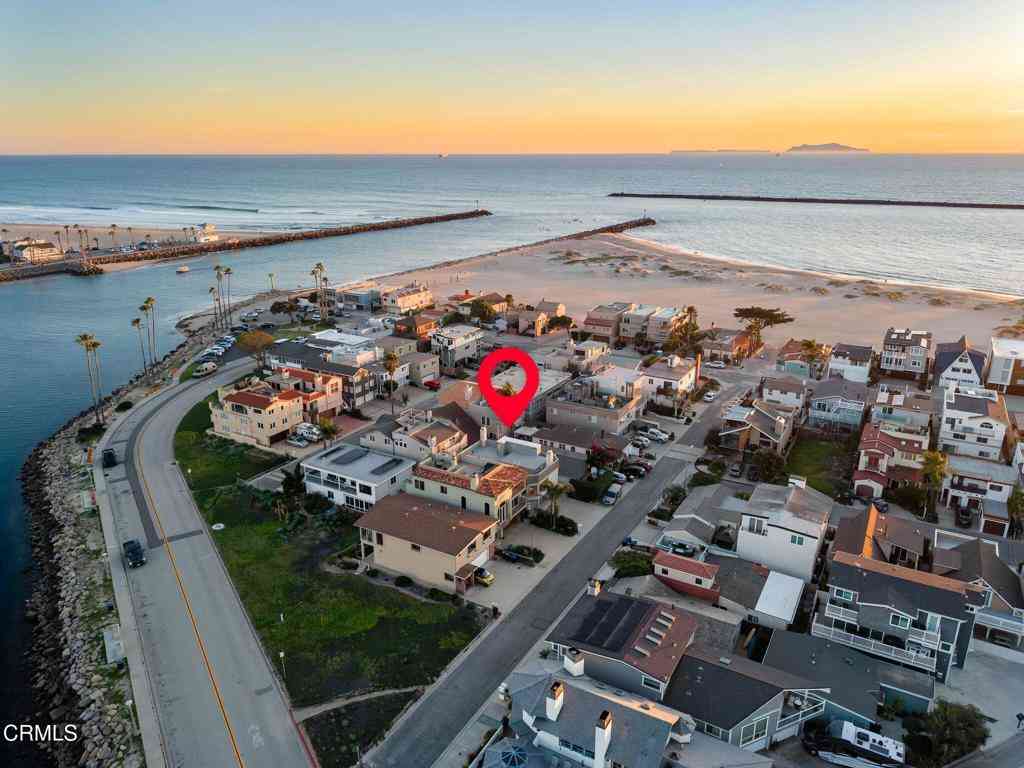 Homes For Sale - 124 San Clemente Avenue<br/> Oxnard, CA 93035