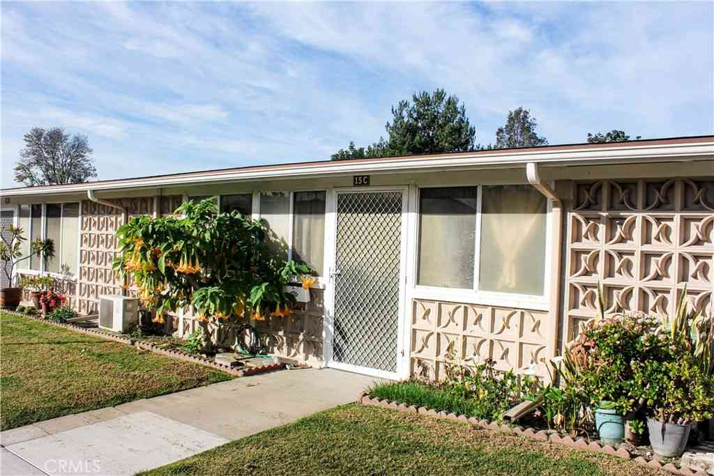 Homes For Sale - 13701 Annandale Drive #15C<br/> Seal Beach, CA 90740