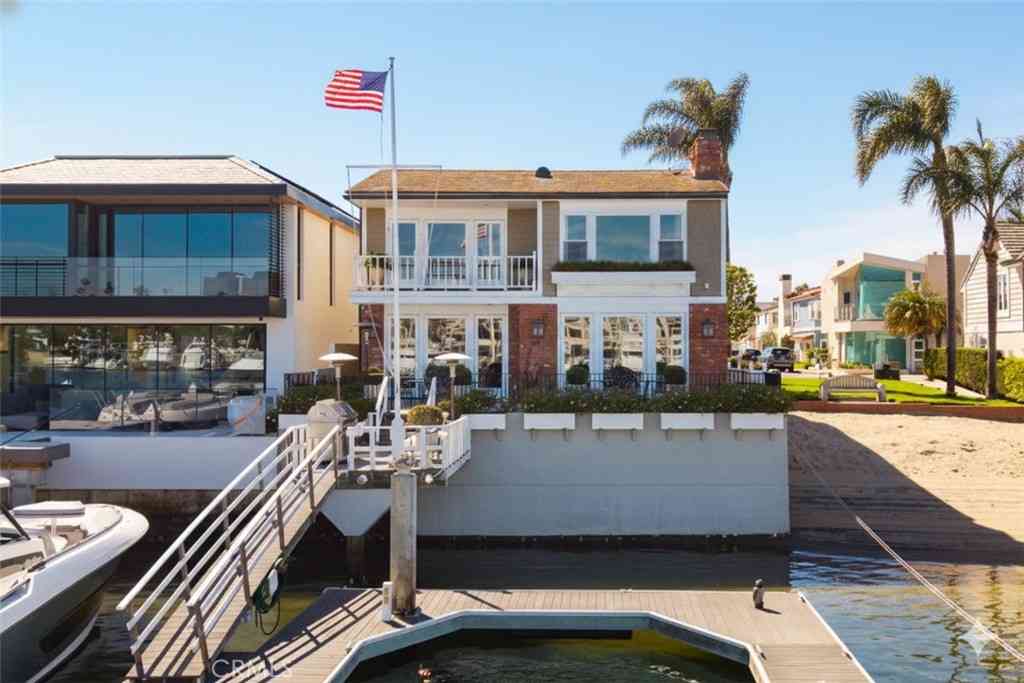 Homes For Sale - 600 Via Lido Nord<br/> Orange County, Newport Beach, CA 92663
