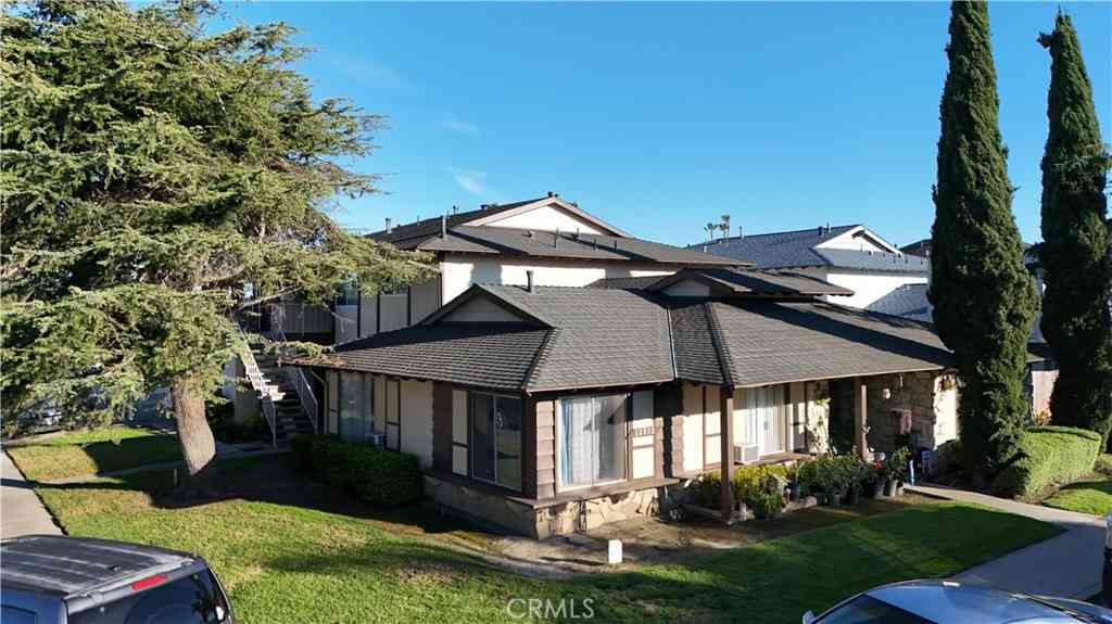 Multifamily For Sale - 16932 Lilac Lane<br/> Huntington Beach, CA 92647