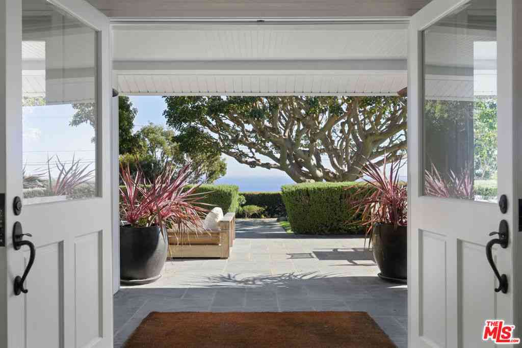 Homes For Rent - 29225 Cliffside Drive<br/> Malibu, CA 90265